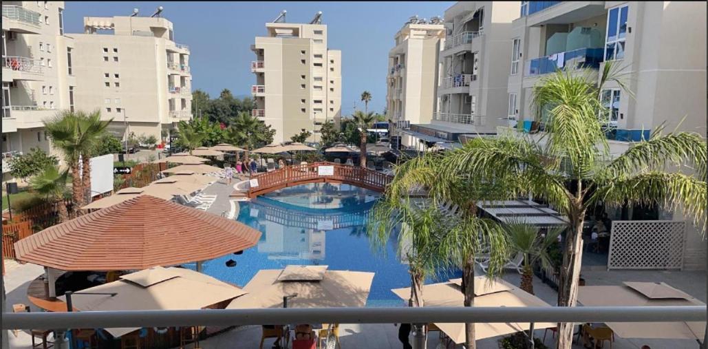 Radhima Beach Apartment Orikum Exterior foto