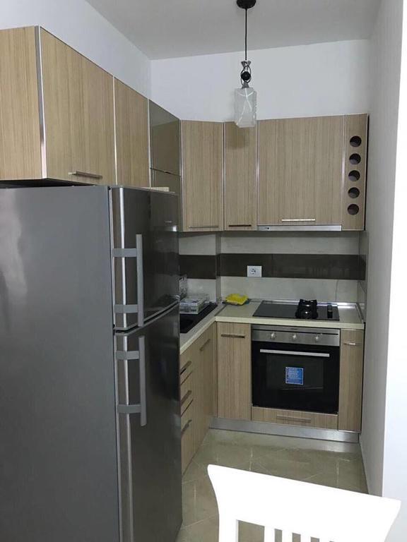 Radhima Beach Apartment Orikum Exterior foto